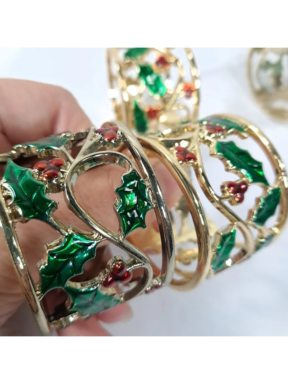Lenox Holly & Berries Napkin Rings Set 4 Christmas berry holders vines Gold